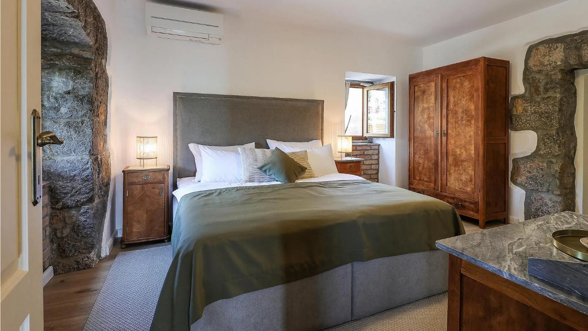 Gorgeous Home In Icici With Jacuzzi Holiday home