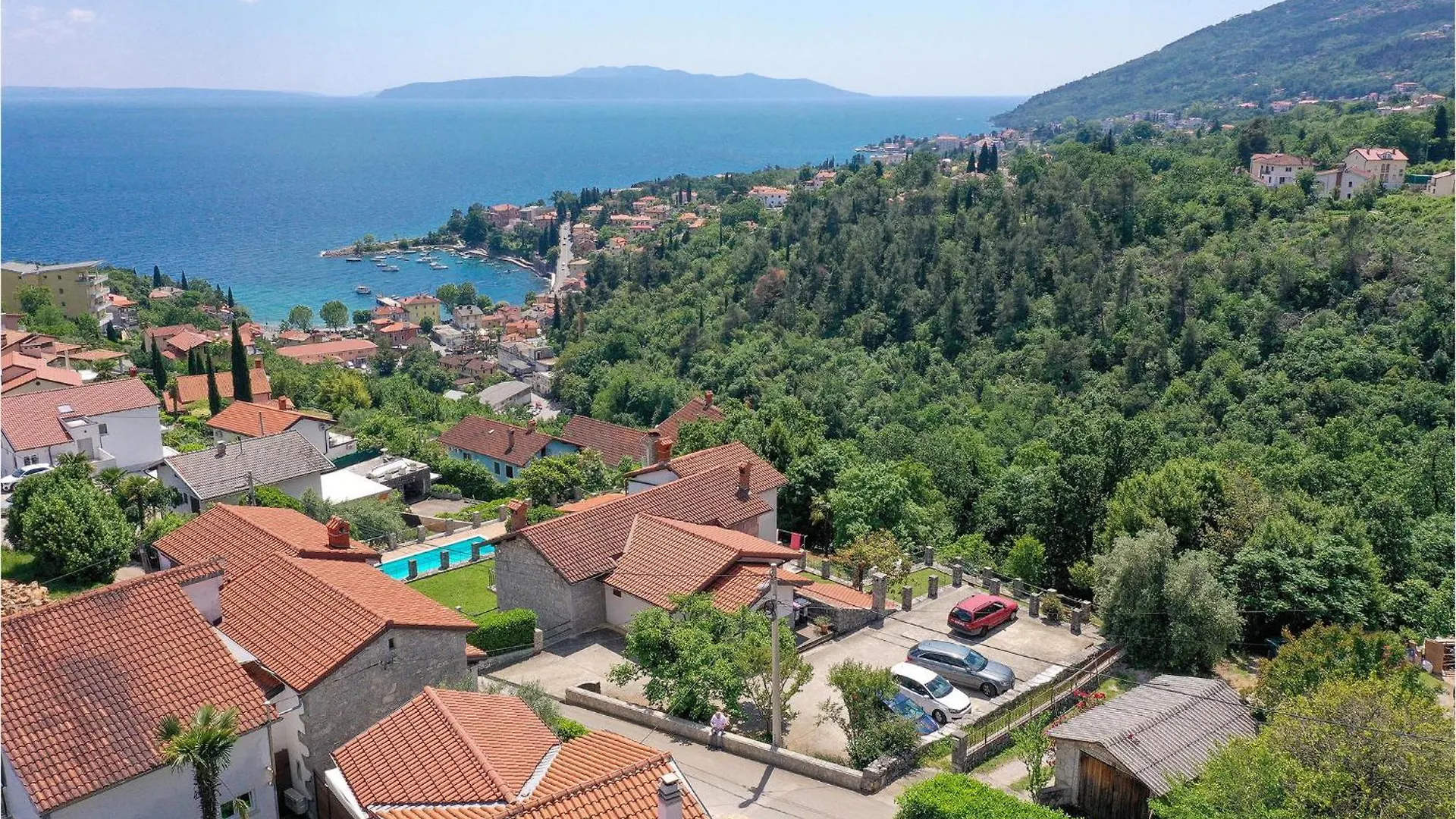 Gorgeous Home In Icici With Jacuzzi Holiday home